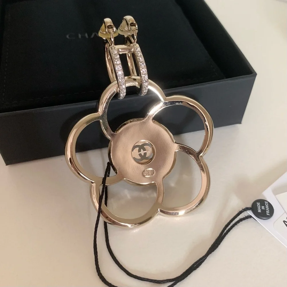CHANEL camellia flower